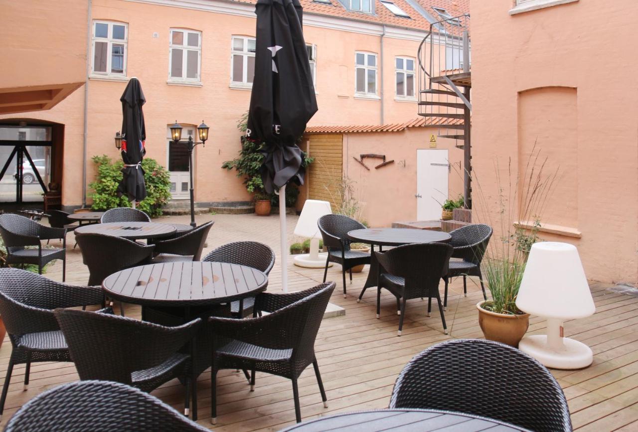 Hotel Postgaarden Fredericia Bagian luar foto