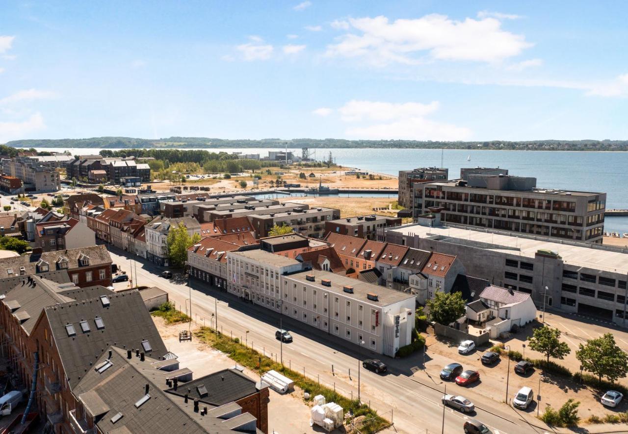 Hotel Postgaarden Fredericia Bagian luar foto