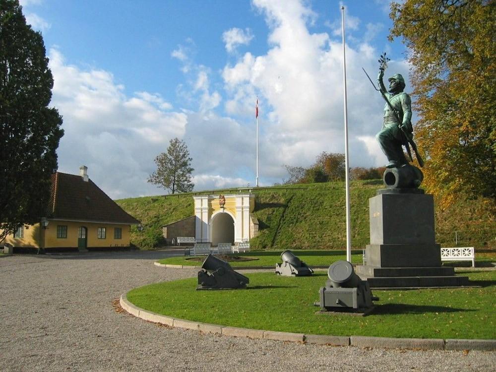 Hotel Postgaarden Fredericia Bagian luar foto