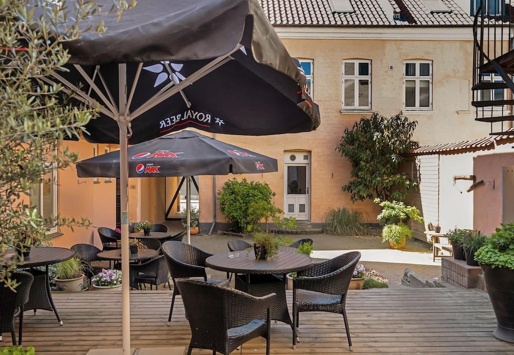 Hotel Postgaarden Fredericia Bagian luar foto